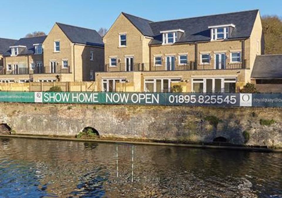 Milbury-Harefield-island-house-canal